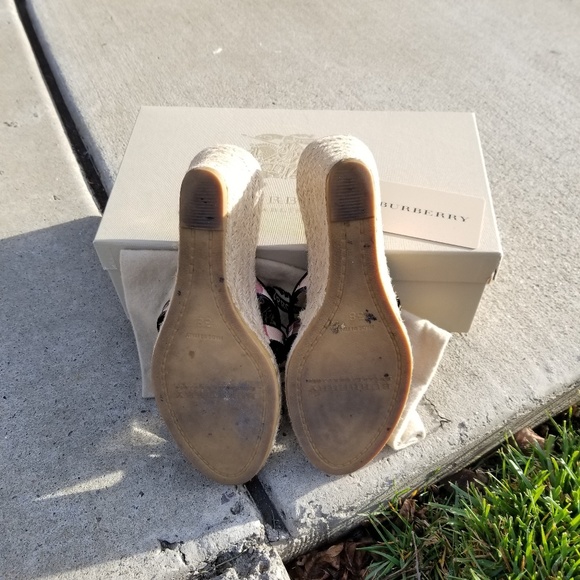 Burberry Espadrilles - Picture 3 of 3